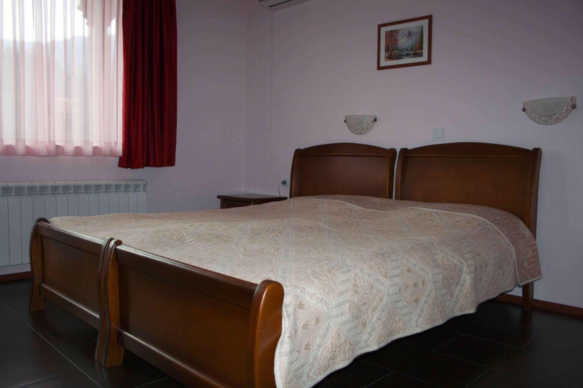 Spartak Family Hotel Smolyan Quarto foto